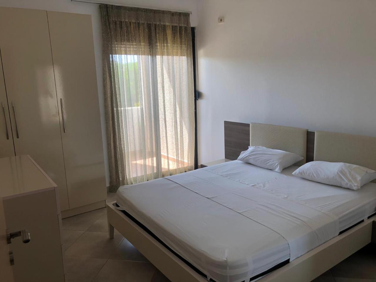 Hotel Fish Land Plazhi San Pietro ภายนอก รูปภาพ