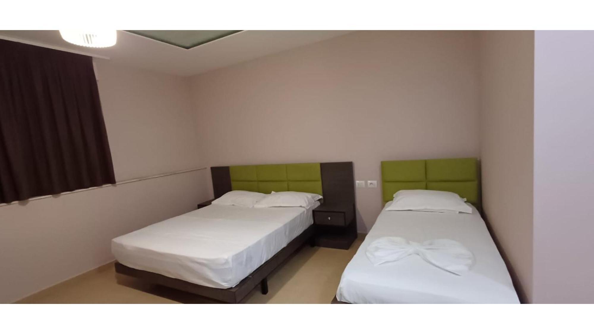 Hotel Fish Land Plazhi San Pietro ภายนอก รูปภาพ