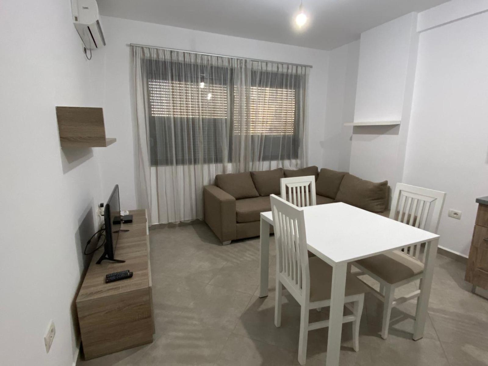 Hotel Fish Land Plazhi San Pietro ภายนอก รูปภาพ